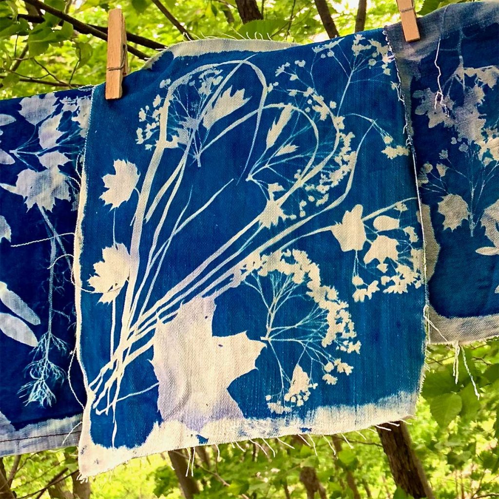 ATELIER – Cyanotypes sur textile