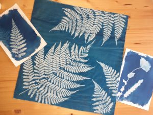 Atelier – Cyanotypes sur textile